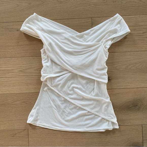 Theory Wrapped Top SS Ribbed Viscose in White - Picture 7 of 7